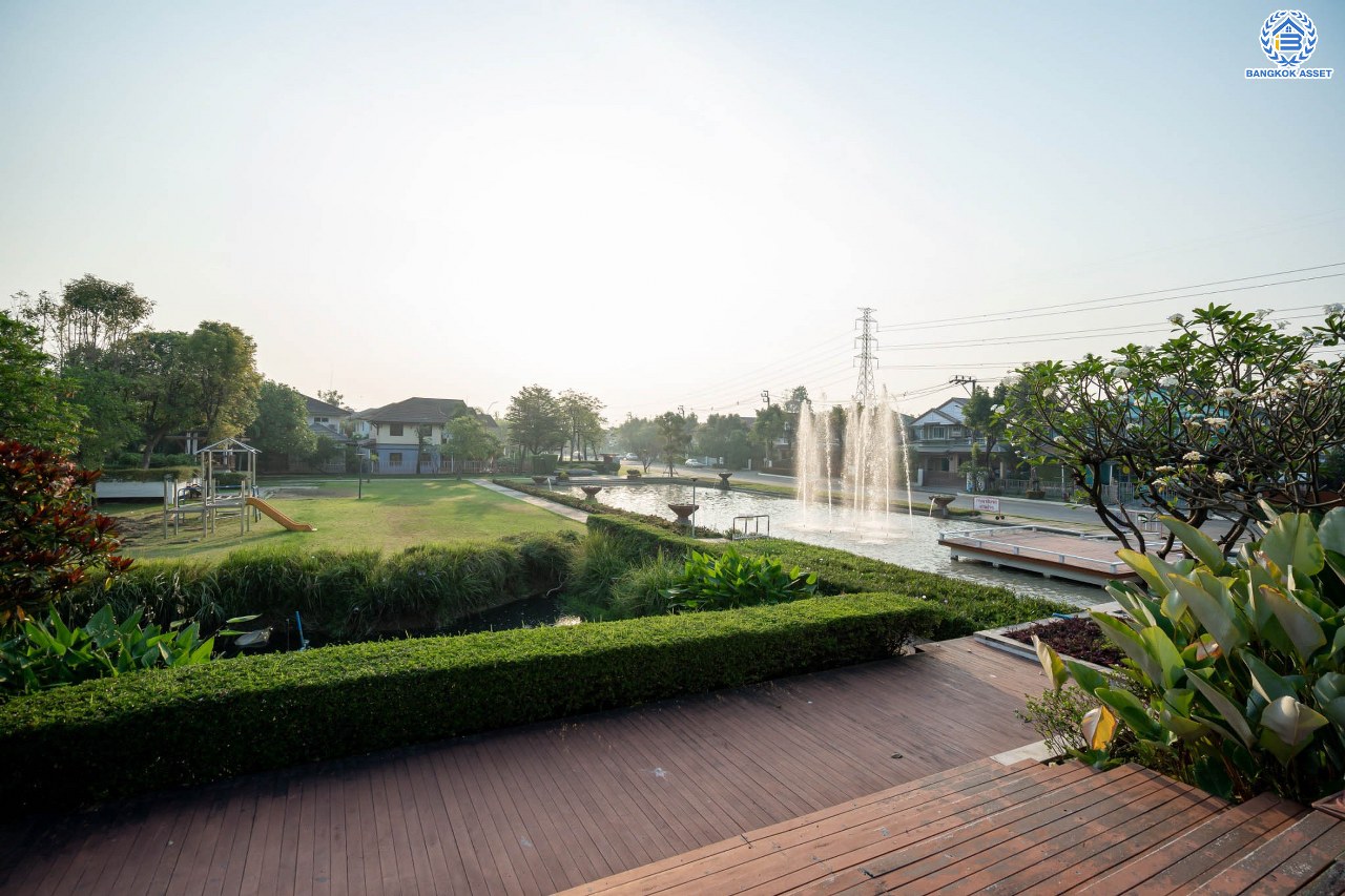 บ้านมือสองตกแต่งใหม่ โครงการ ชัยพฤกษ์ เพชรเกษม81 หลังมุม แบรนด์ Land&Houses พร้อมรองรับทุกความสุข บนเนื้อที่ 63.3 ตร.ว. ฟังก์ชัน 3 ห้องนอน 3 ห้องน้ำ 1 ห้องอเนกประสงค์ 2 ที่จอดรถ ทำเลเดินทางสะดวก เชื่อมต่อถนนเพชรเกษม ถนนมาเจริญ และใกล้ทางด่วน "เพชรเกษม"